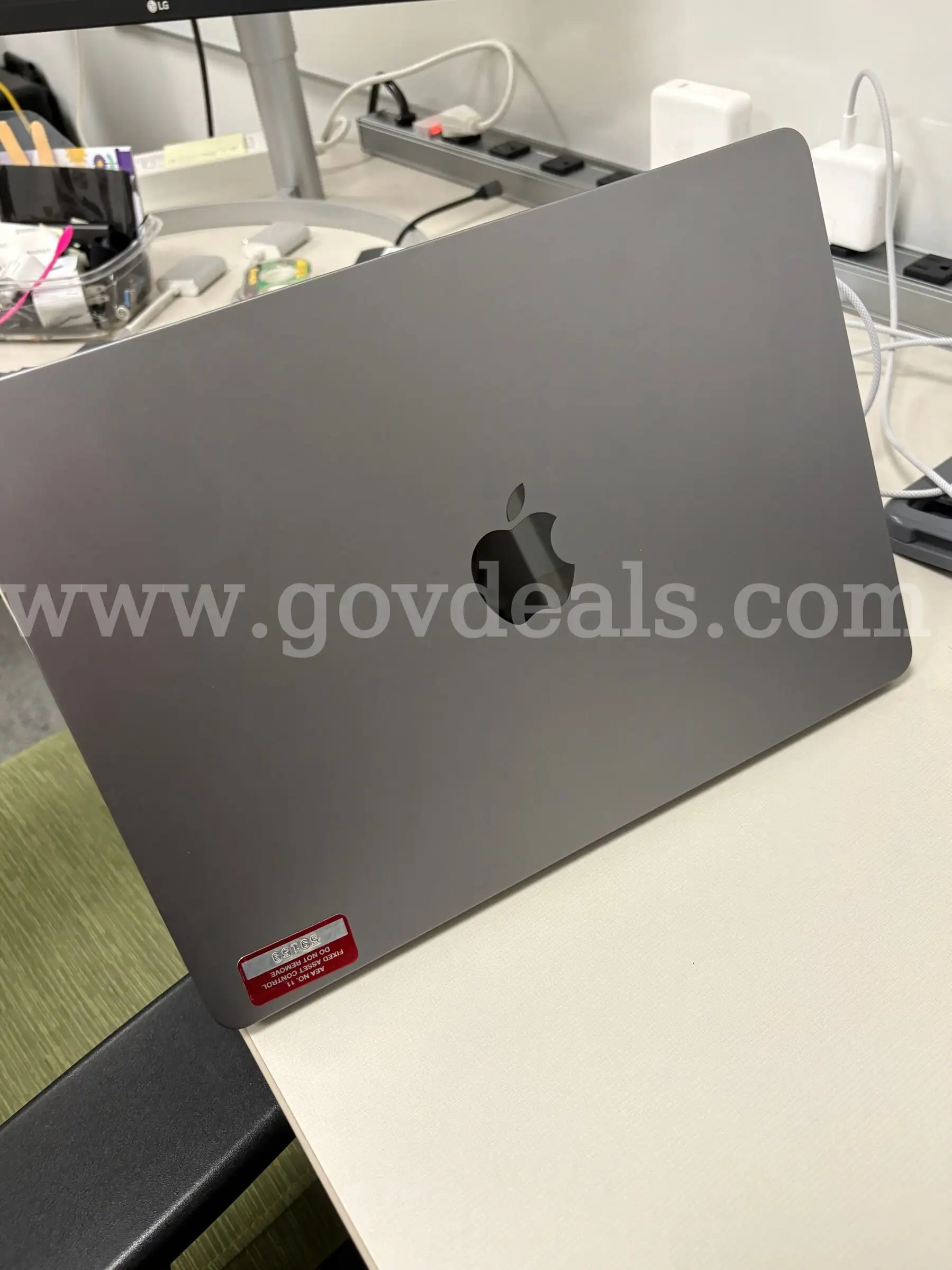 MacBook Air (13-inch M2 2022)