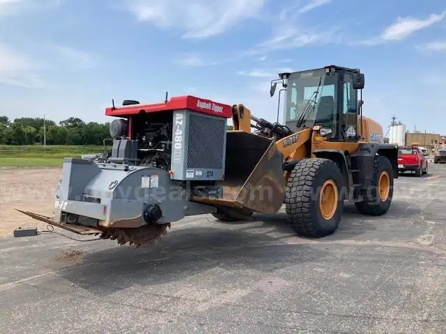2005 Asphalt Zipper