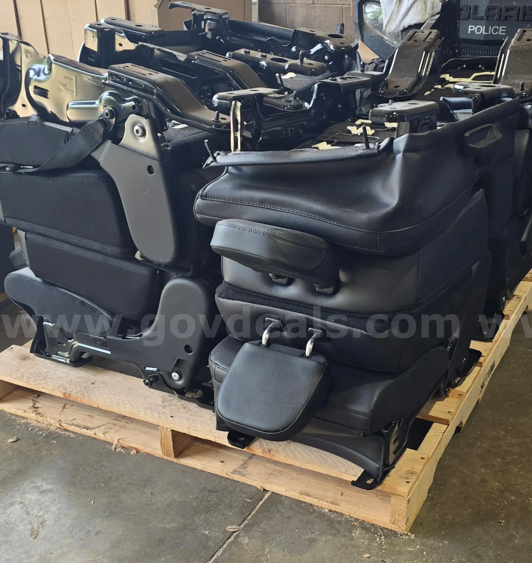 SECOND ROW SEATS FOR LATE MODEL FORD EXPLORER
