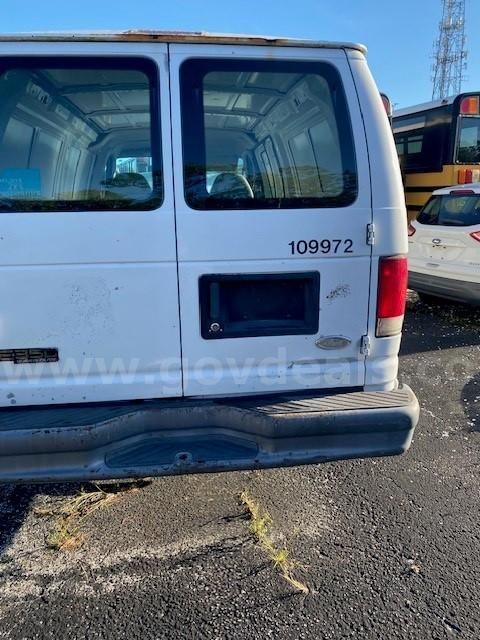 2004 Ford Econoline