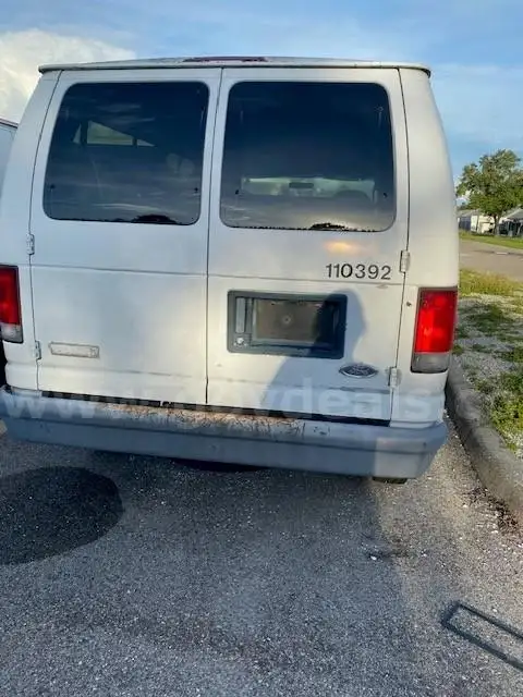 2004 Ford Econoline