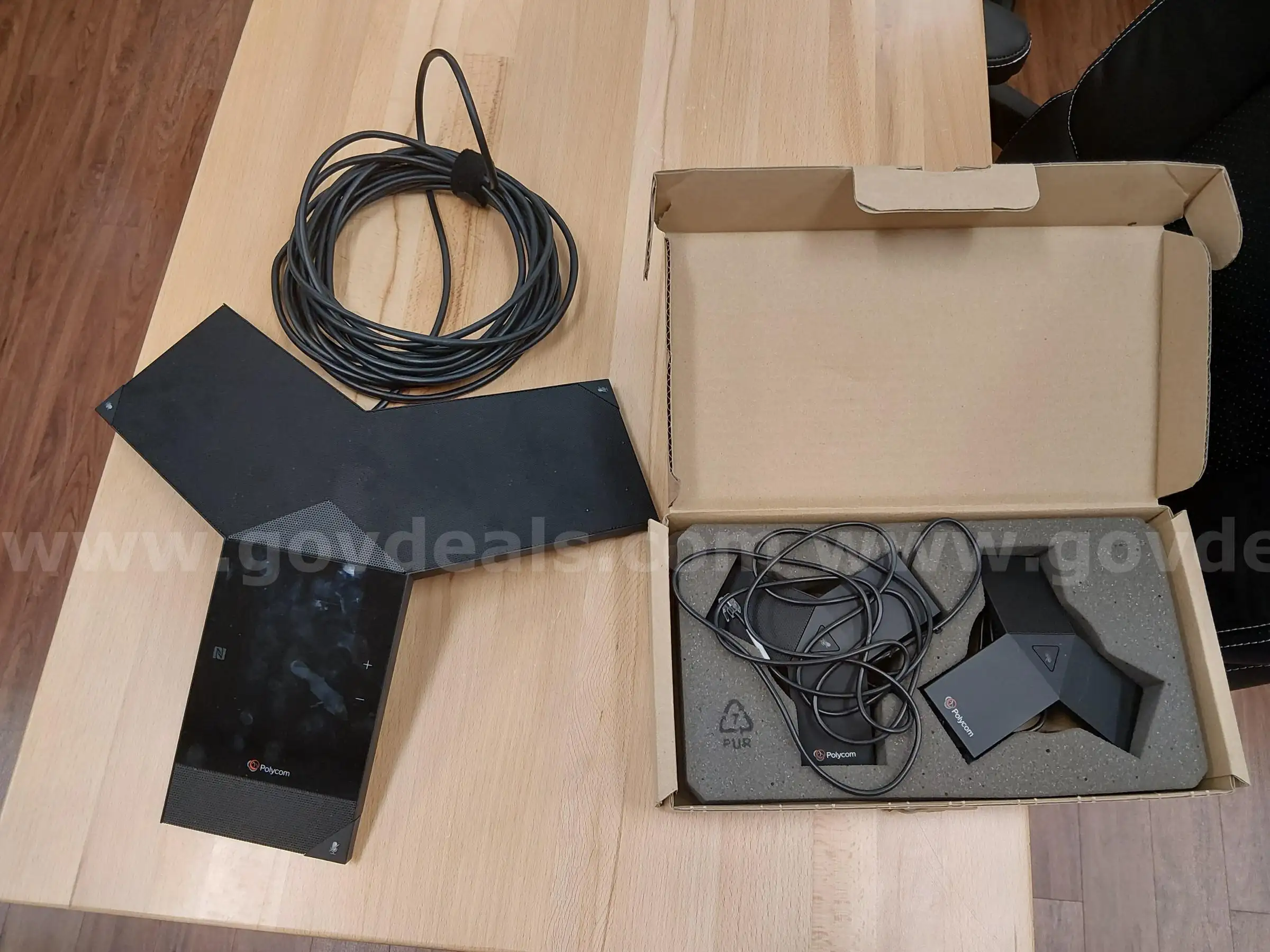 POLYCOM REAL PRESENCE