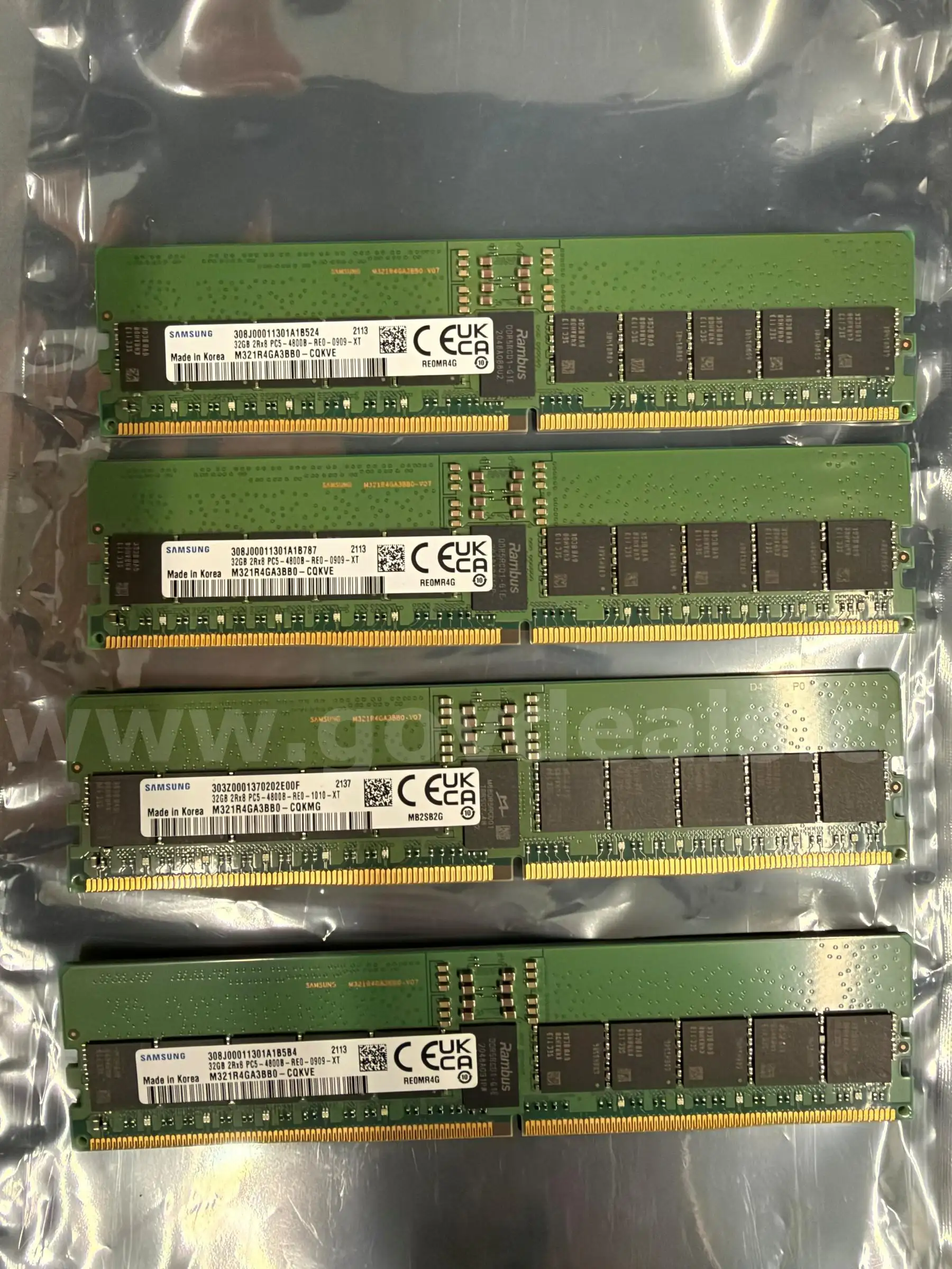 Samsung 32GB DDR5 4800MHz PC5-38400 ECC RDIMM 2Rx8 Dual Rank 1.1V Registered DIMM 288-Pin Server RAM