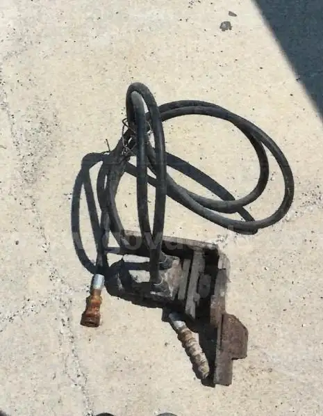 Hydraulic Motor w Mounting Bracket
