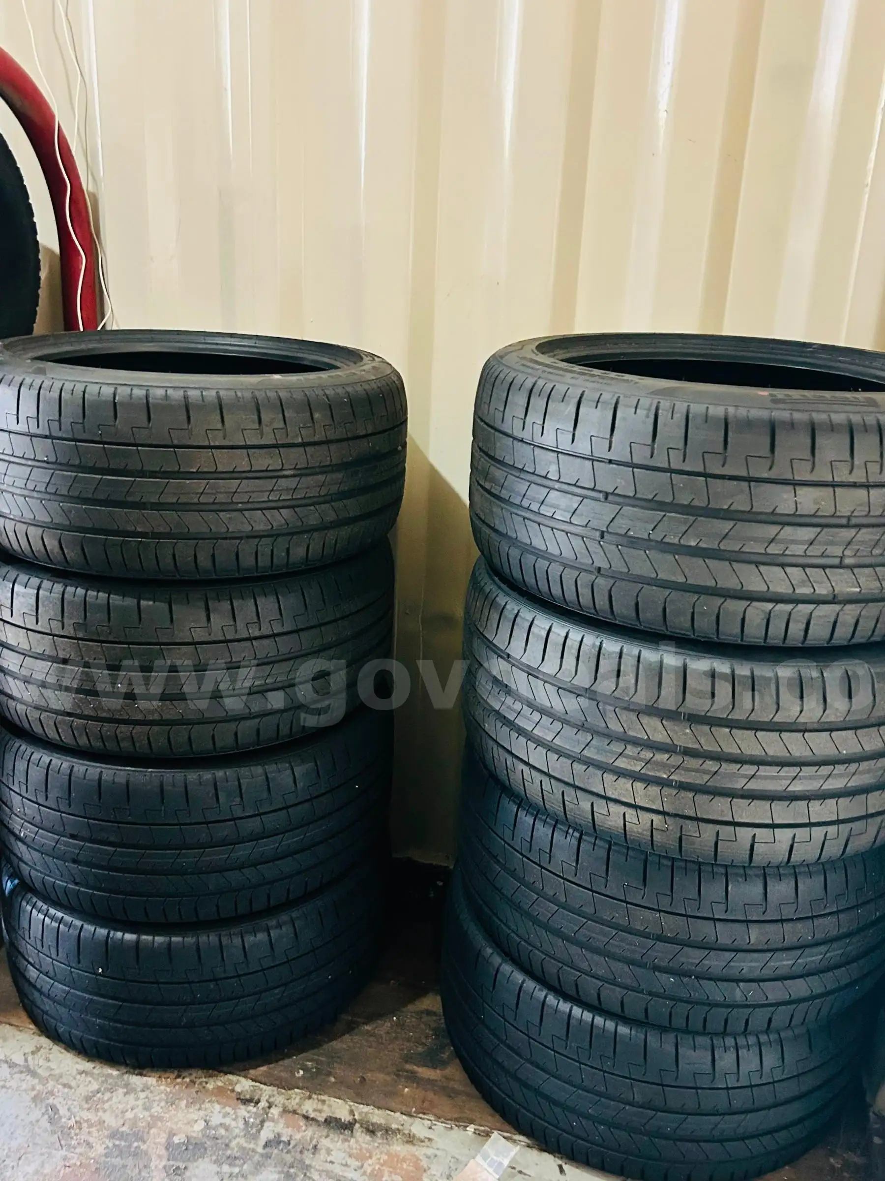 8 Tires