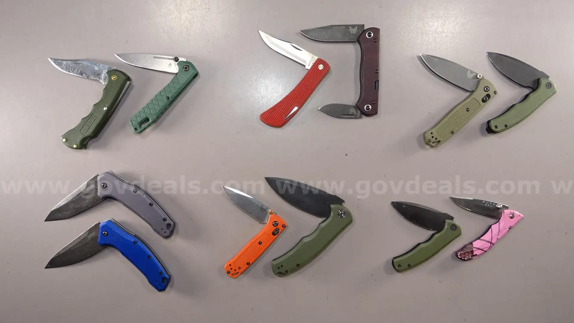 Knife Lot Benchmade Buck - Shipping Fee $13