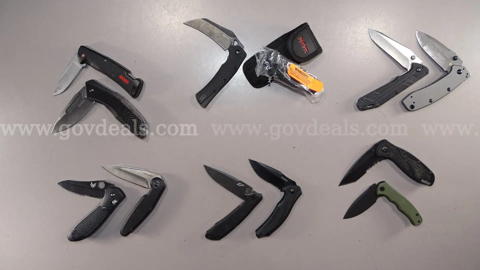 Knife Lot Buck Benchmade - Shipping Fee $13
