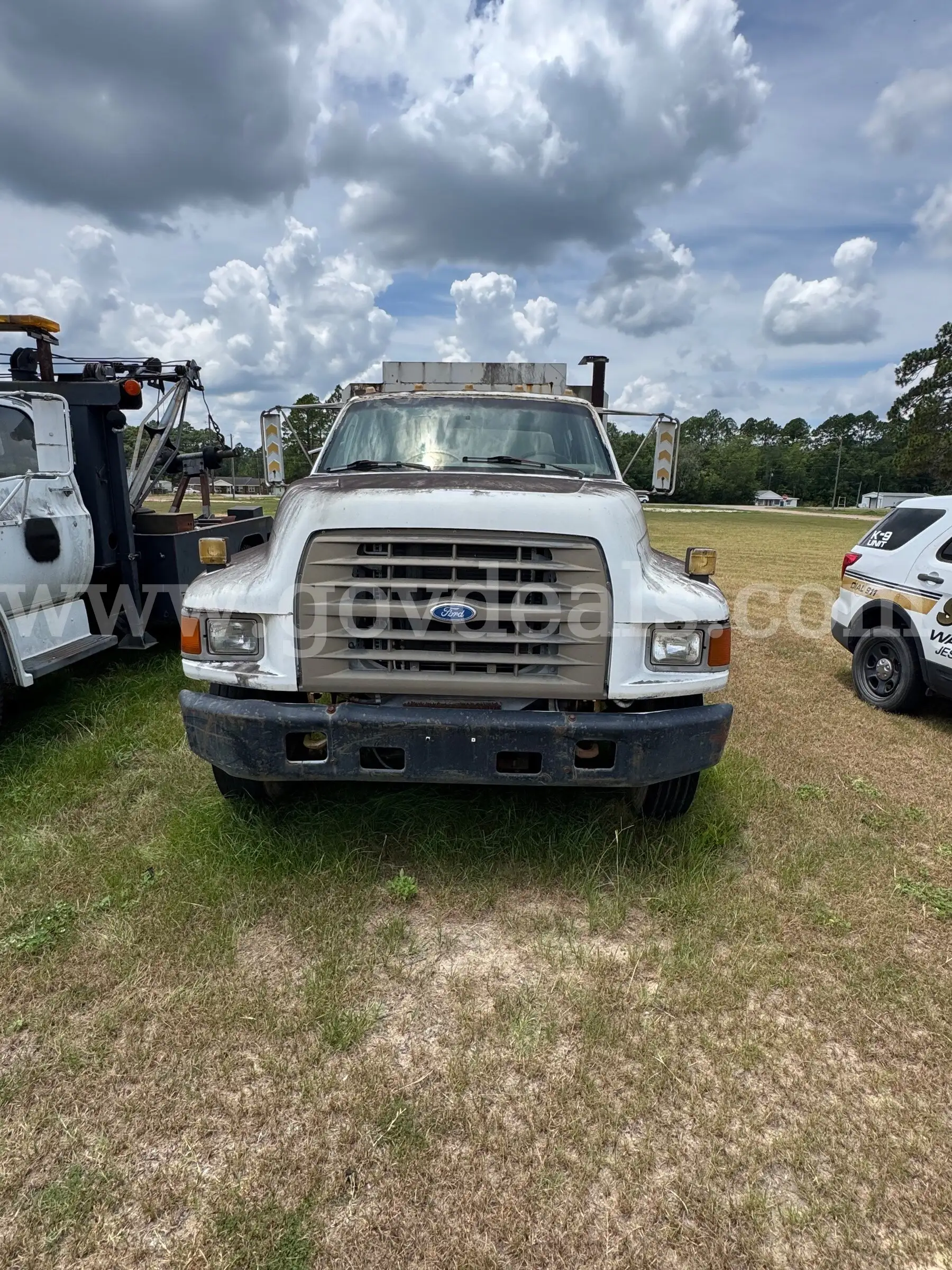 1996 Ford F800