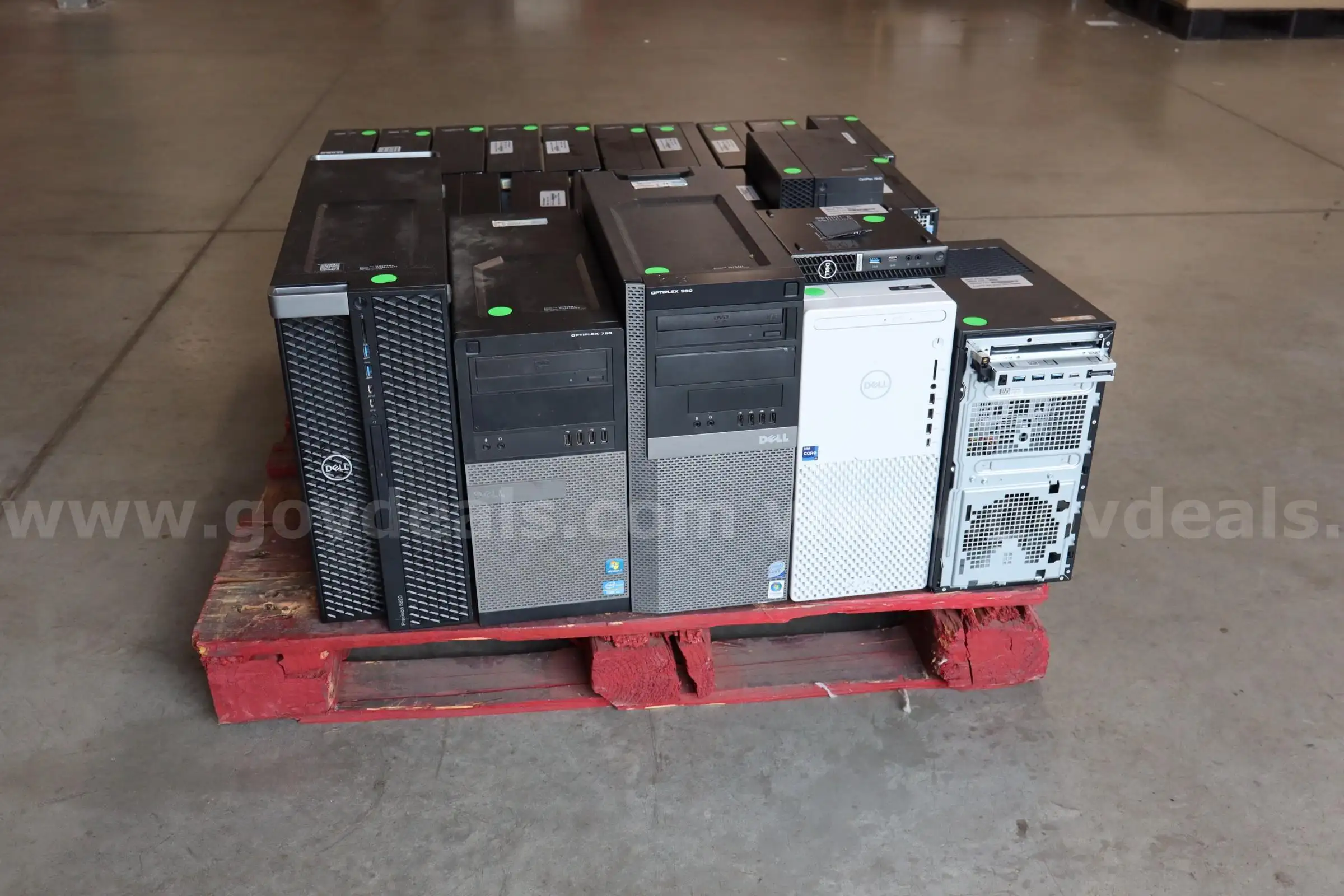 Lot of 26 Dell computers (Dell Optiplex 7040 5090 5070 5000 960 )