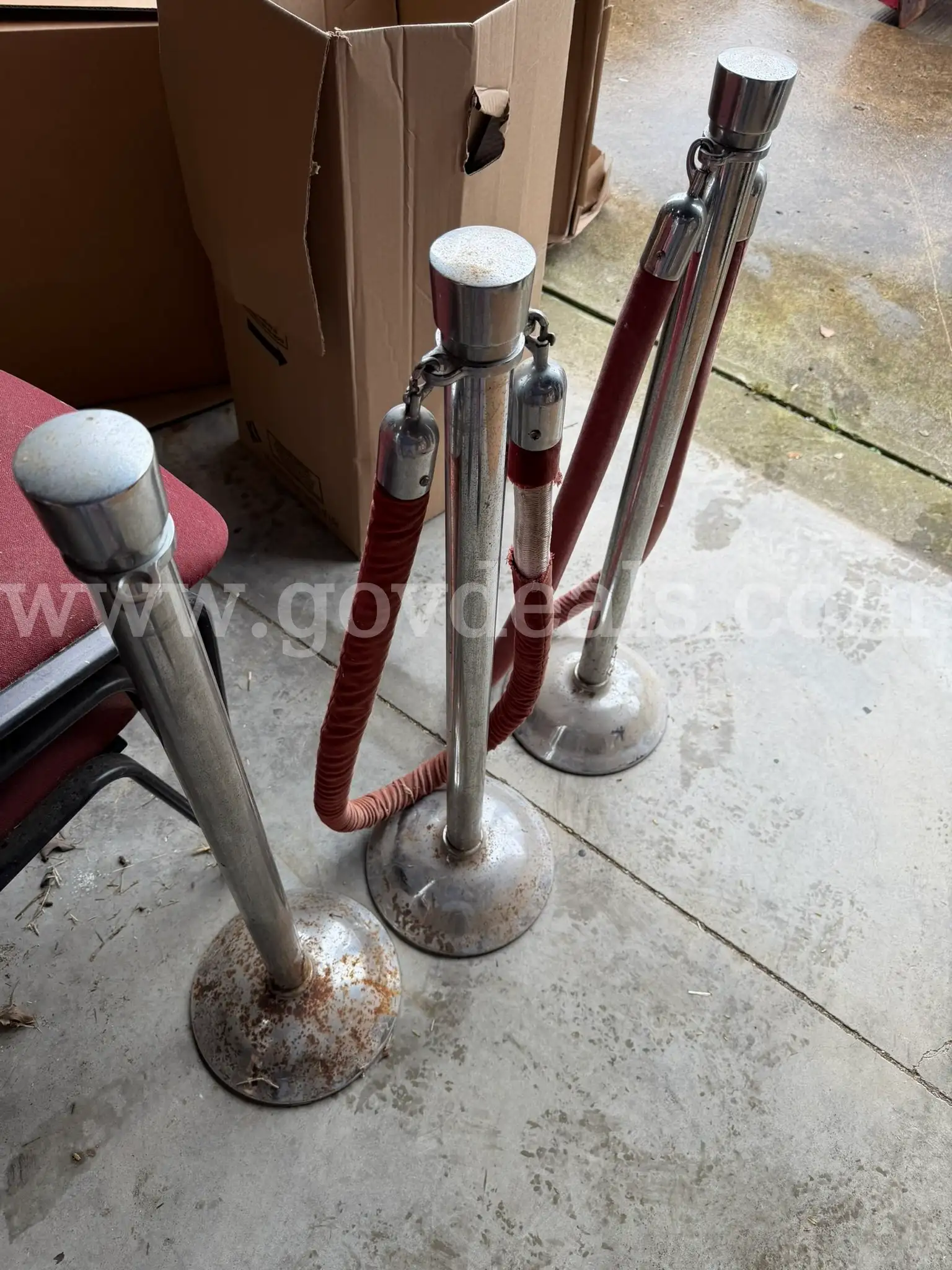 Set of 3 stanchions