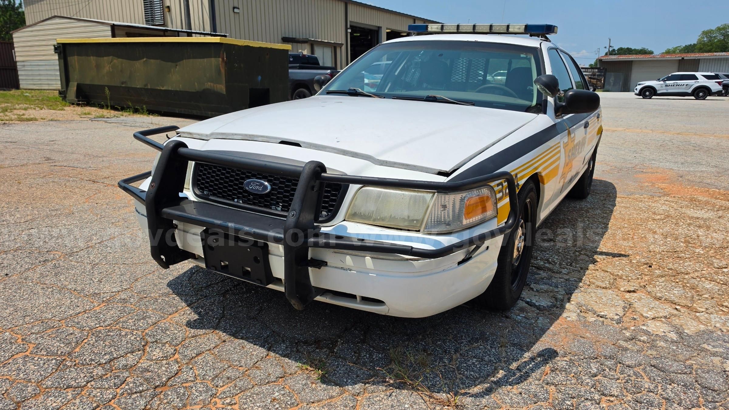 2003 Ford Crown Victoria