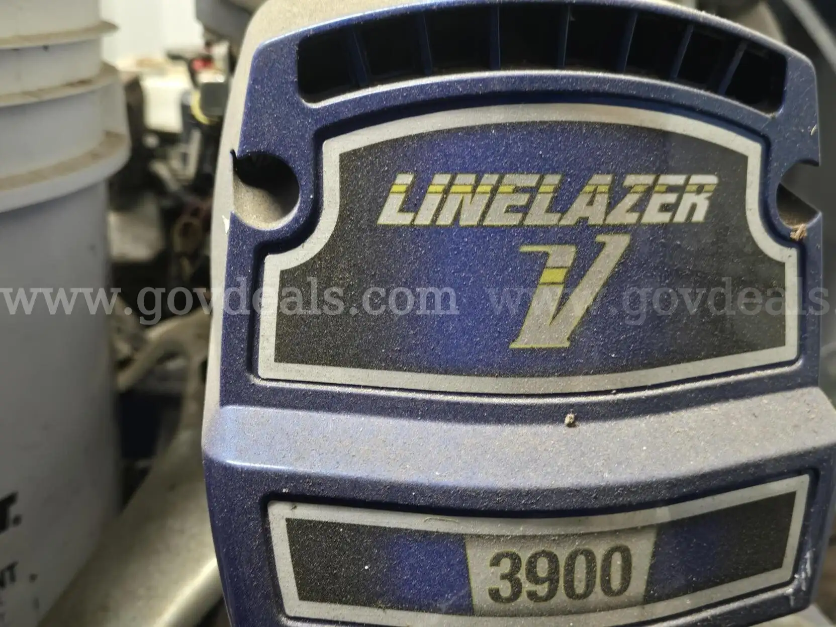 USED Graco LineLazer V 3900 Walk-Behind Pavement Traffic Line Striper Fuel Gasoline
