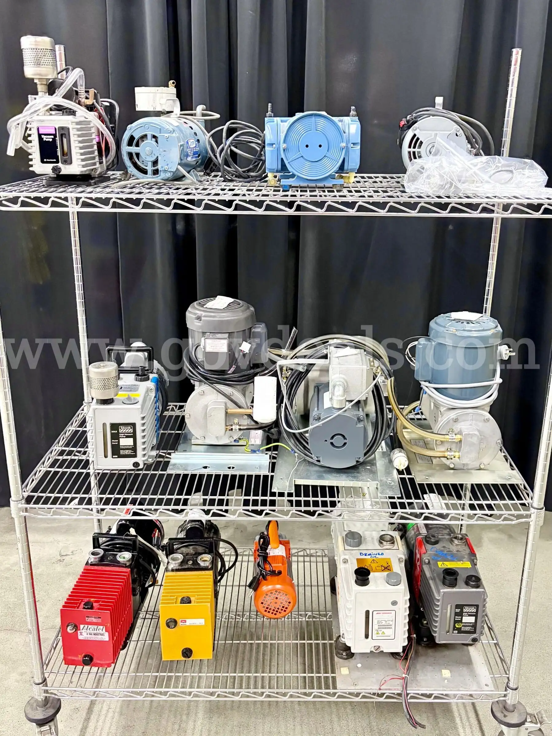 Lot of Vacuum Pumps (430-61)