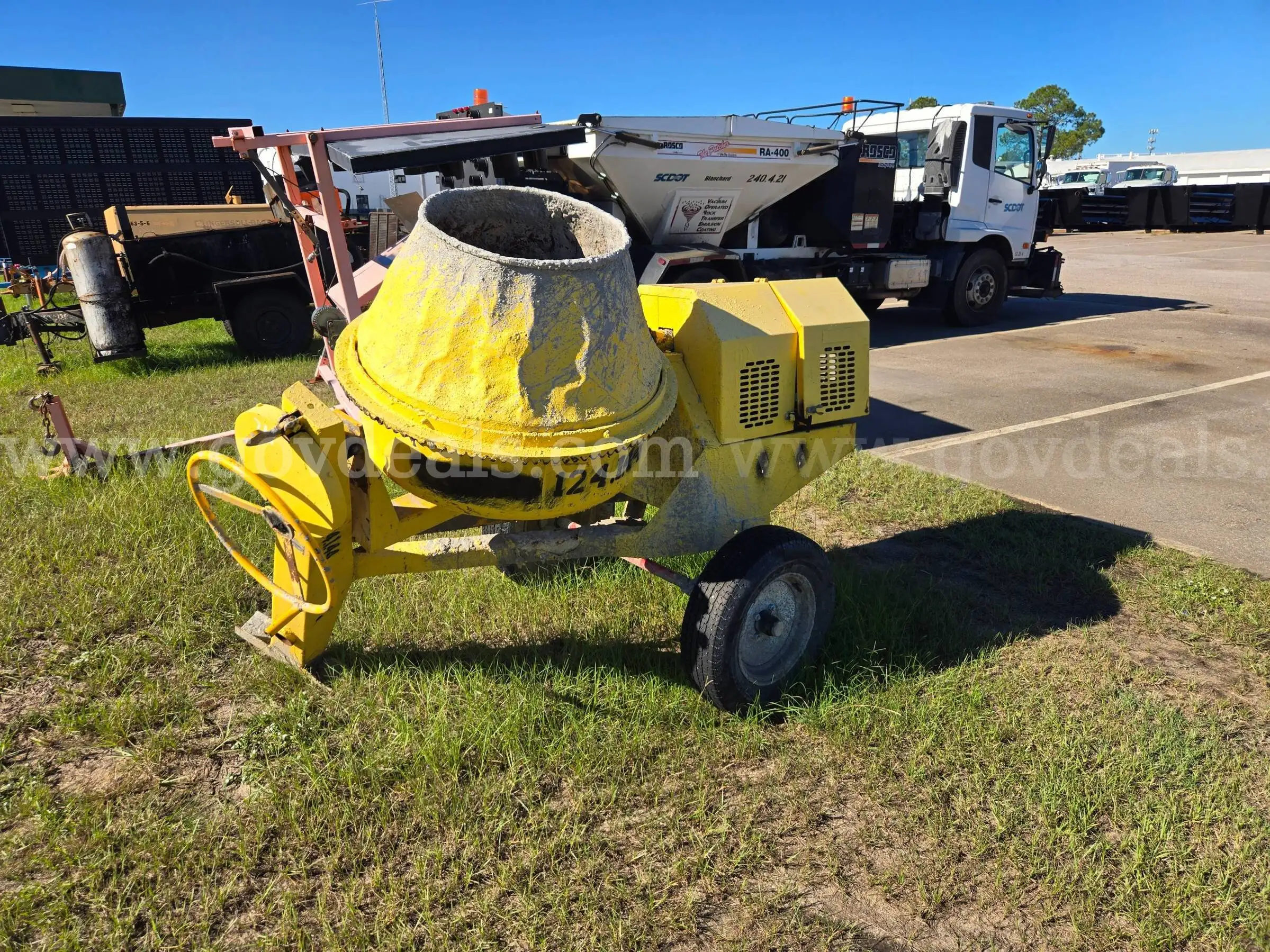 Stow Concrete Mixer