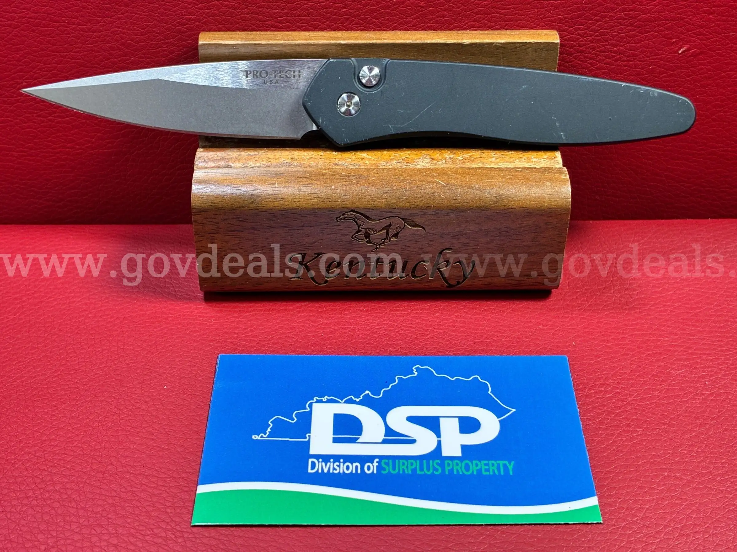Pro Tech Newport Auto Solid Black S35VN Knife PRE-OWNED DS18569 98990 TSA