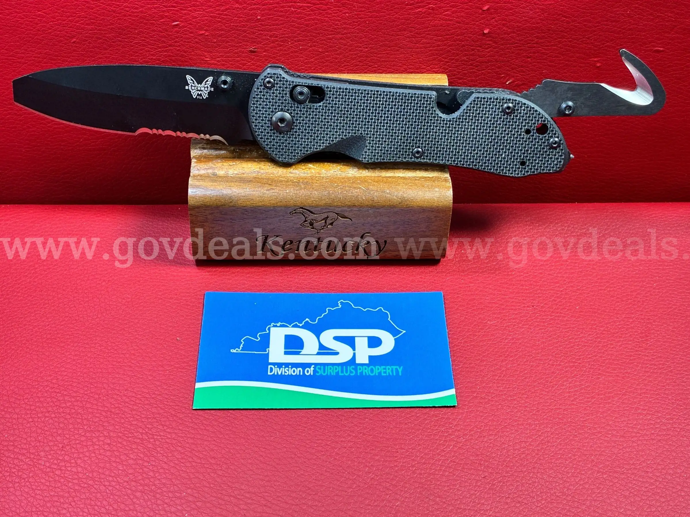 Benchmade Triage 916 N680 Knife PRE-OWNED DS18673 99464 TSA