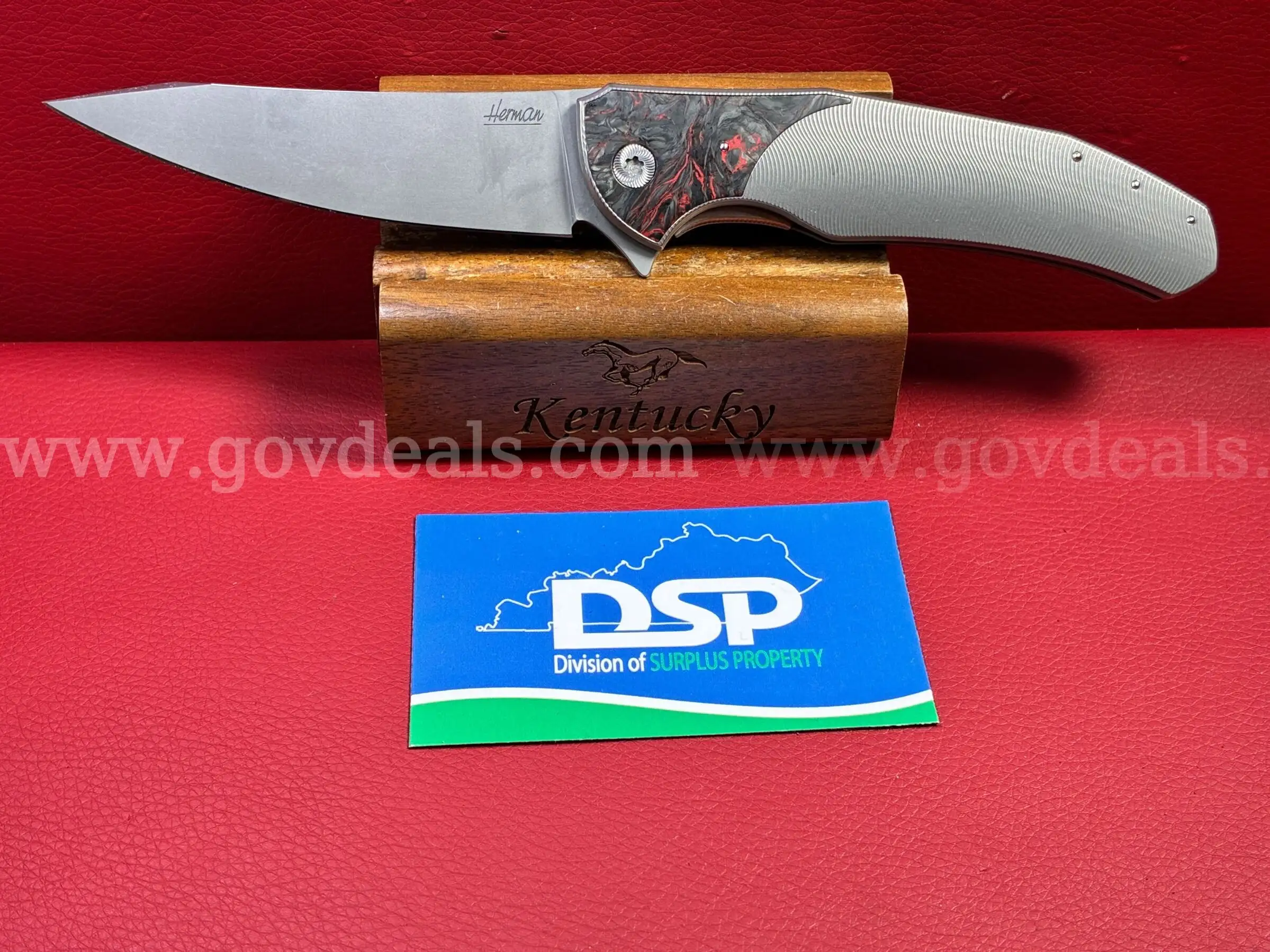 Herman Knives Ishtar Folder M390 Knife PRE-OWNED DS18683 99524 TSA
