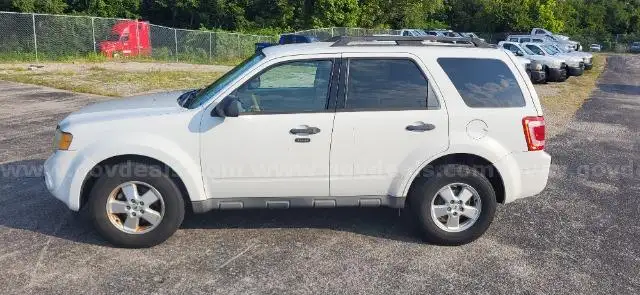 2010 FORD ESCAPE XLT 4X4