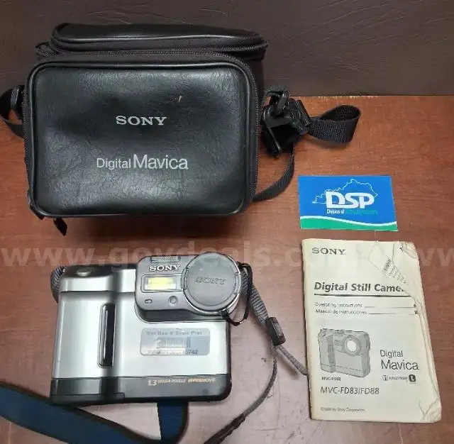 Sony MVC-FD88 Digital Camera with Case but No Charger PRE-OWNED DS18589 99133 DSP