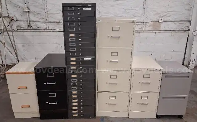 6 Metal Filing Cabinets PRE-OWNED DS16738 90817 DSP