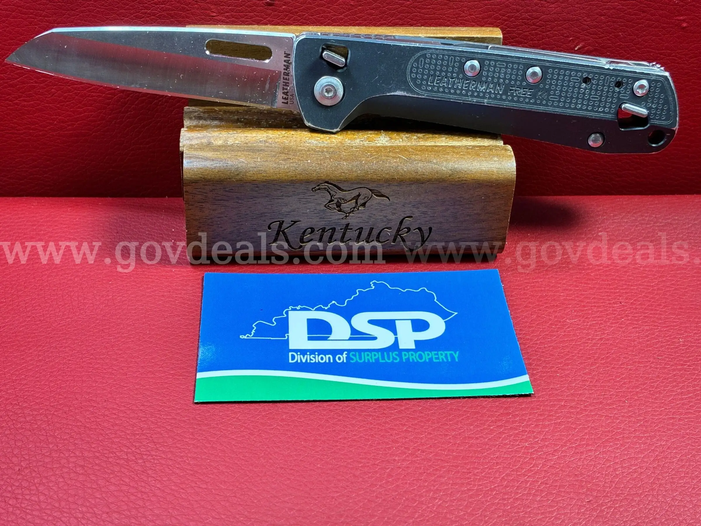 Leatherman Free K4 Knife PRE-OWNED DS18833 100230 TSA