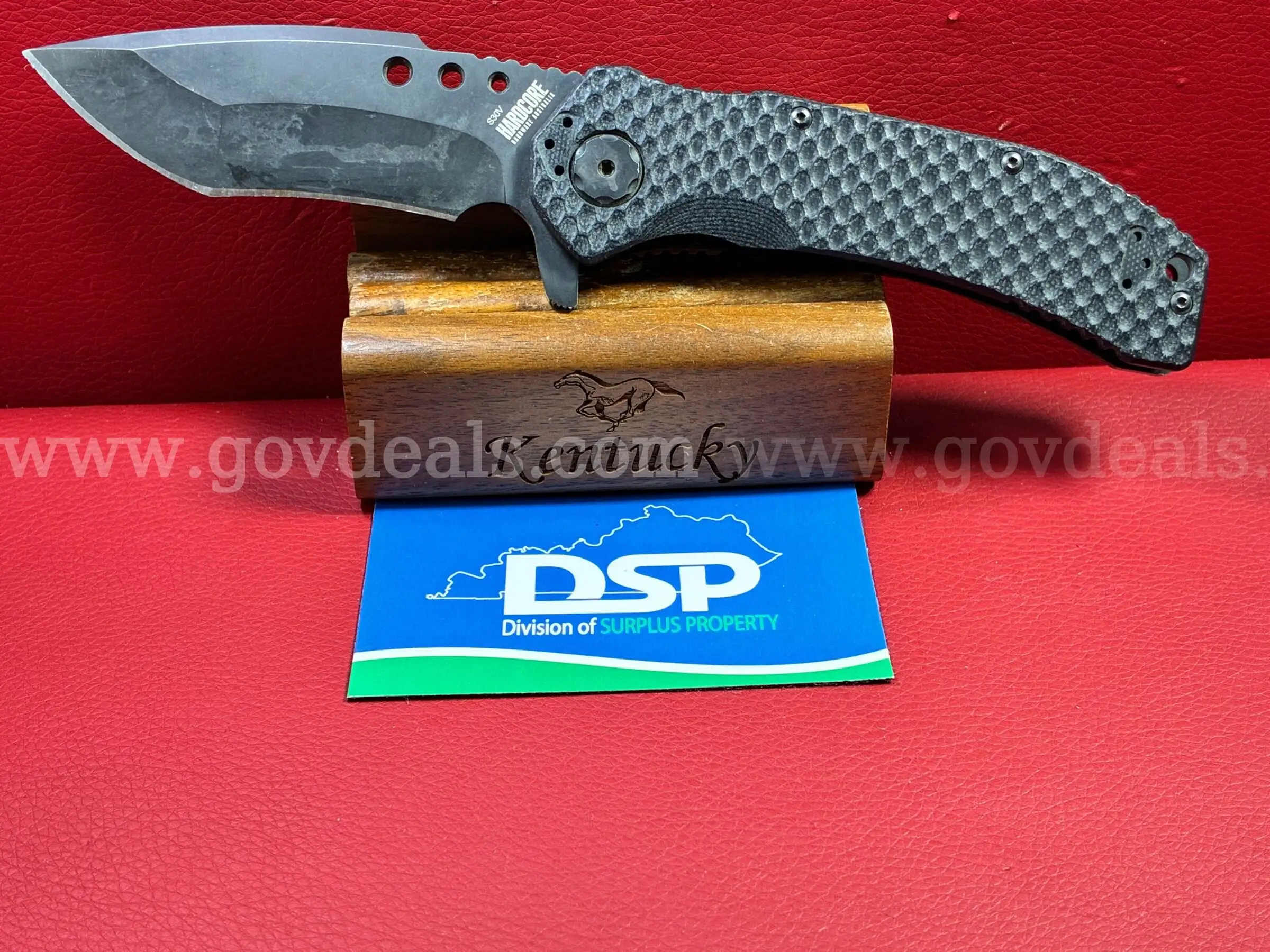Hardcore Hardware Australia MILF-01 Recurve S30V Knife PRE-OWNED DS18856 100289 TSA