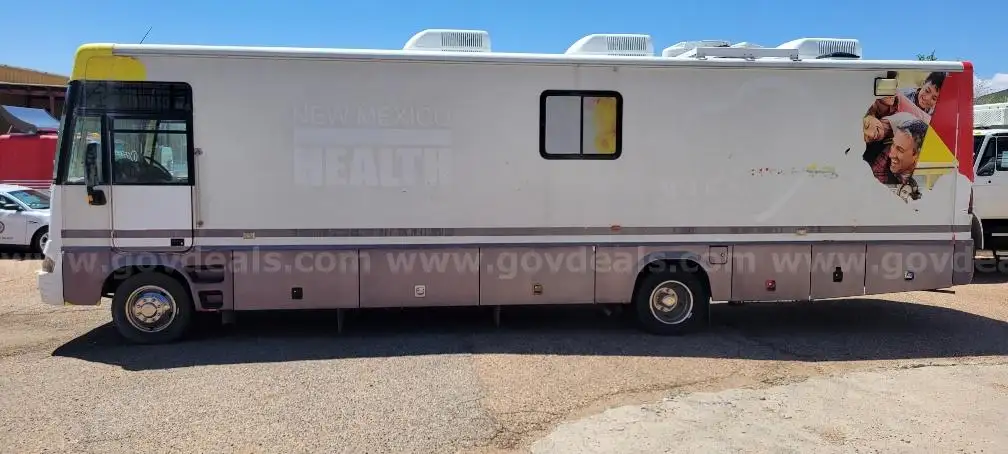 2004 Ford Stripped Chassis Motorhome