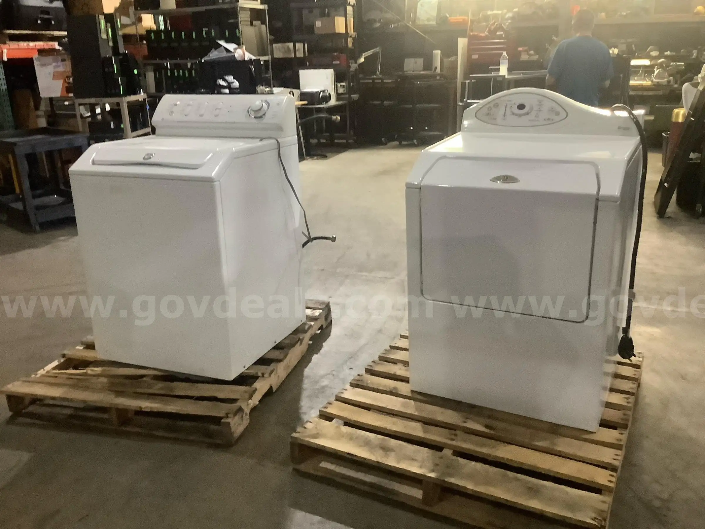 (1) Used Washer Dryer combo