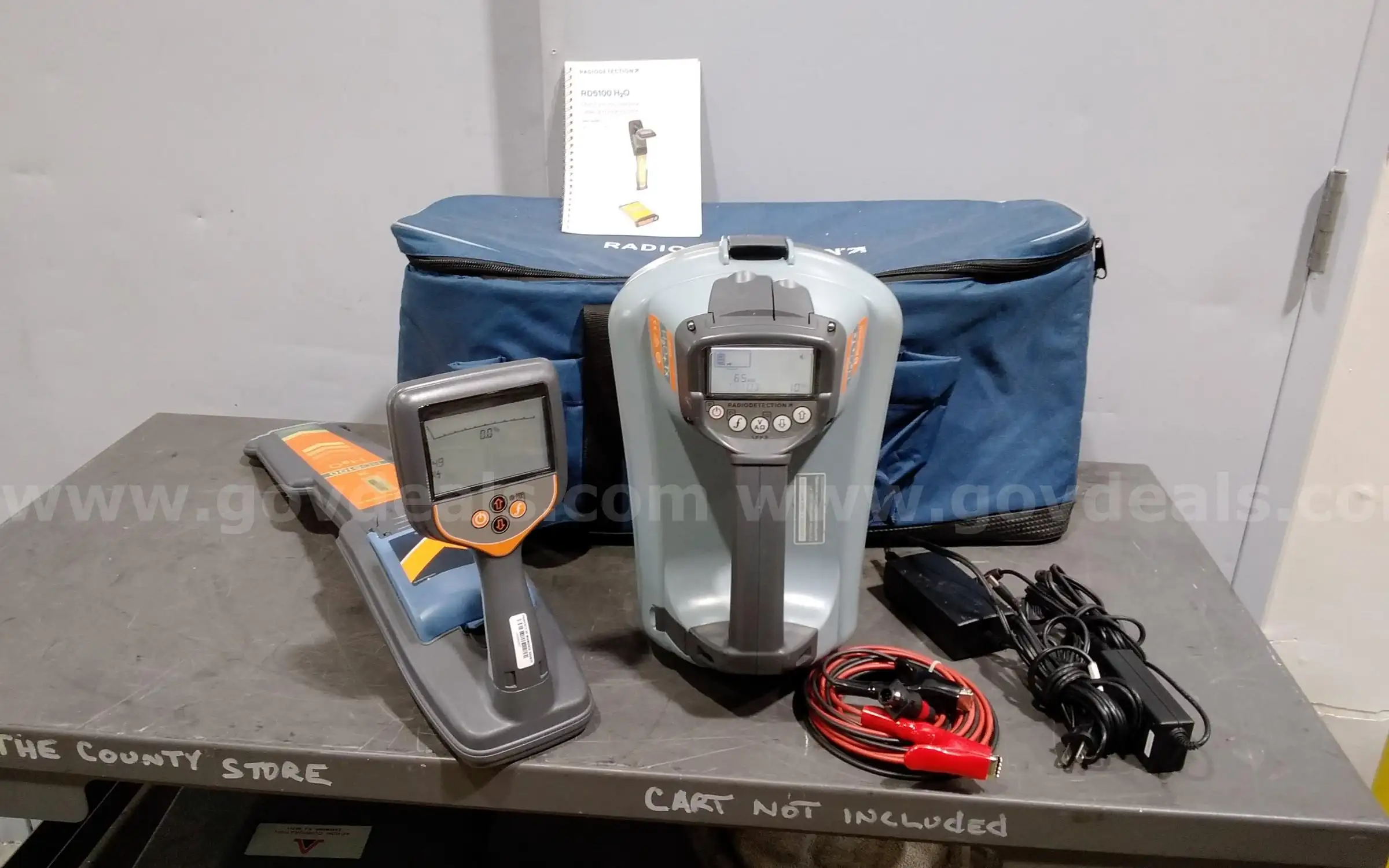 Radiodetection RD5100 cable and pipe locator and transmitter.