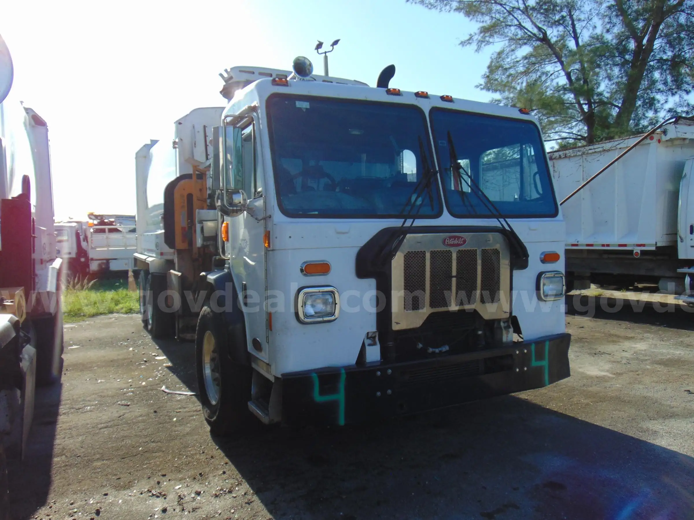 2019 Peterbilt 520