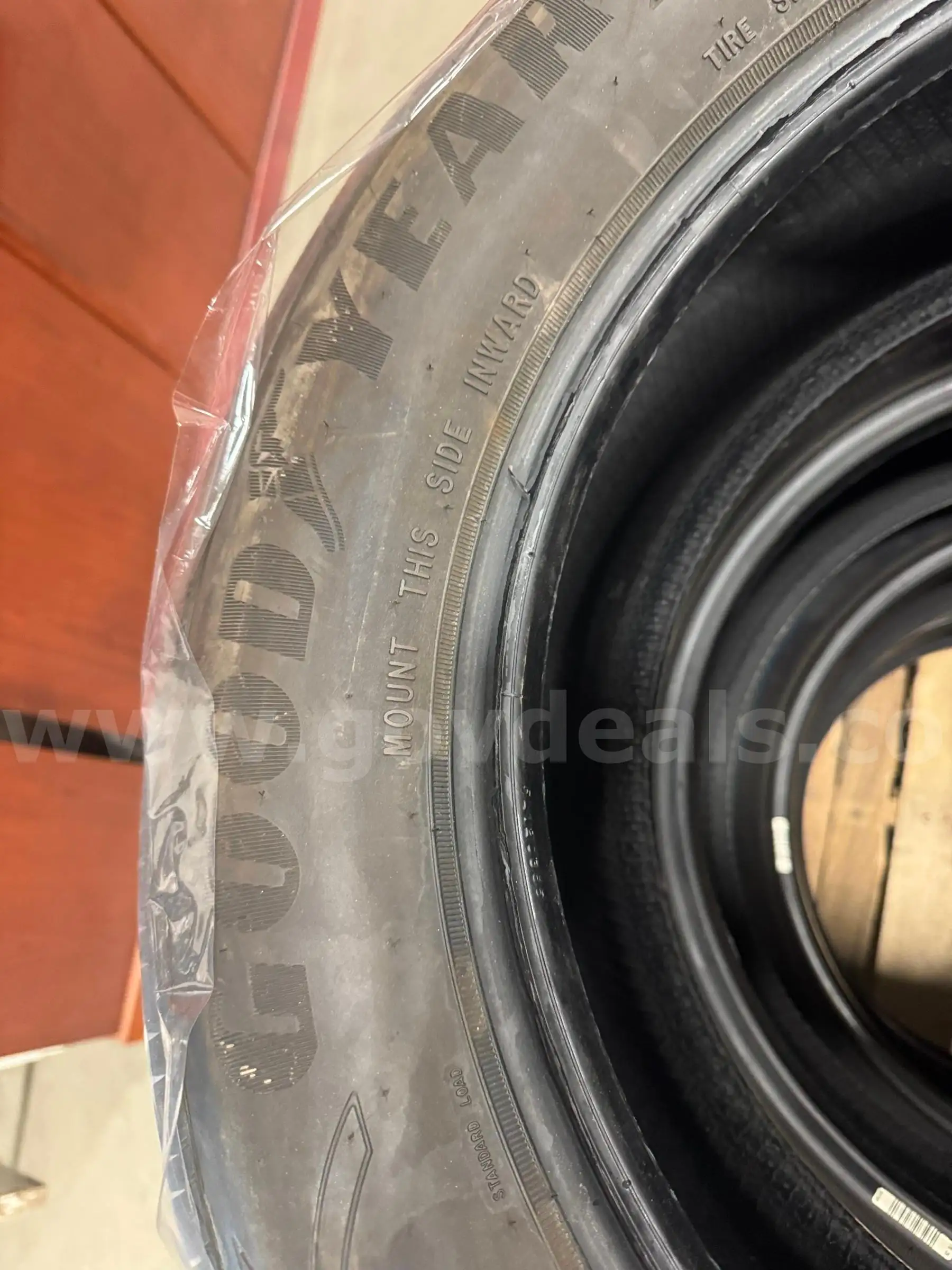 GOODYEAR 255 60R18 EAGLE ENFORCER