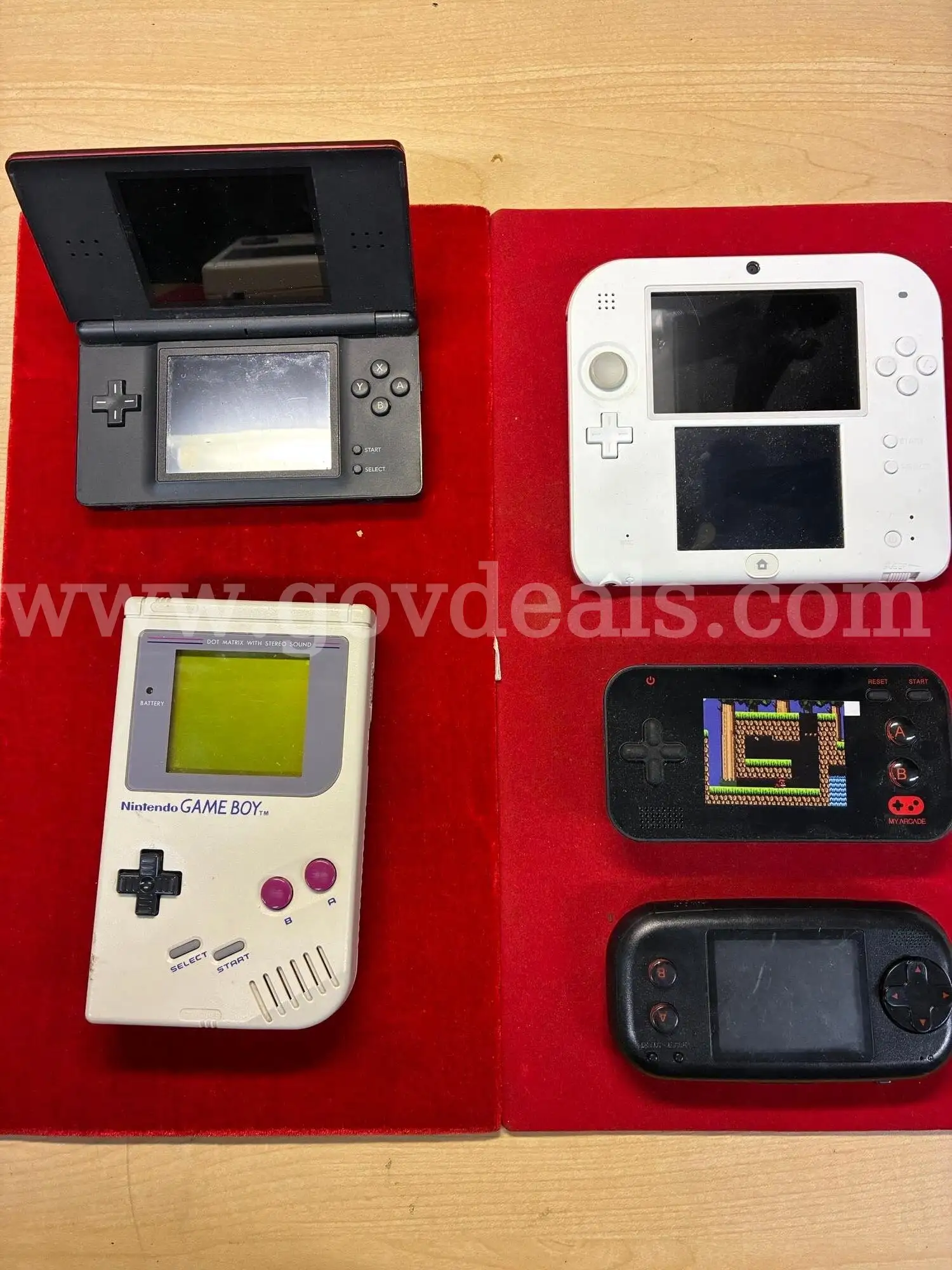 VIDEO GAME EQUIPMENT