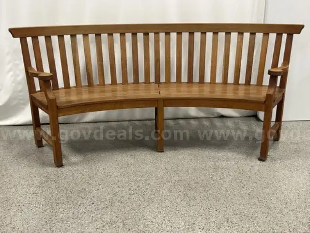 Weatherend Estate Furniture Quarter Circle Settee