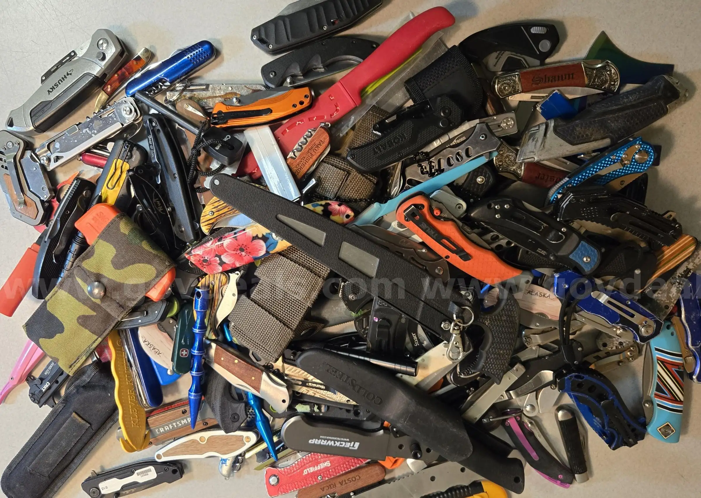 Assorted Knives (Juneau AK)