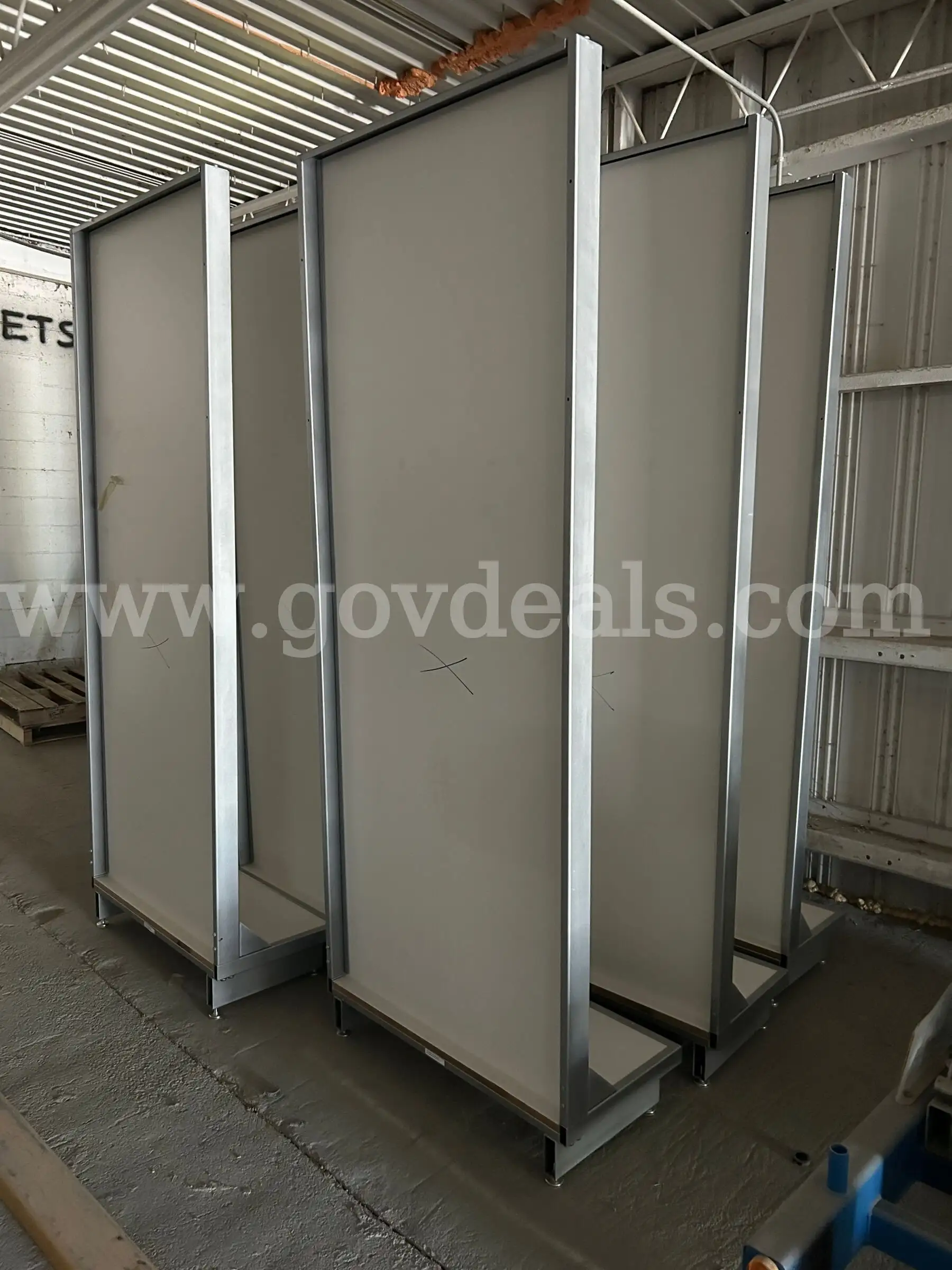 8 retail Shelves MISSING PARTS