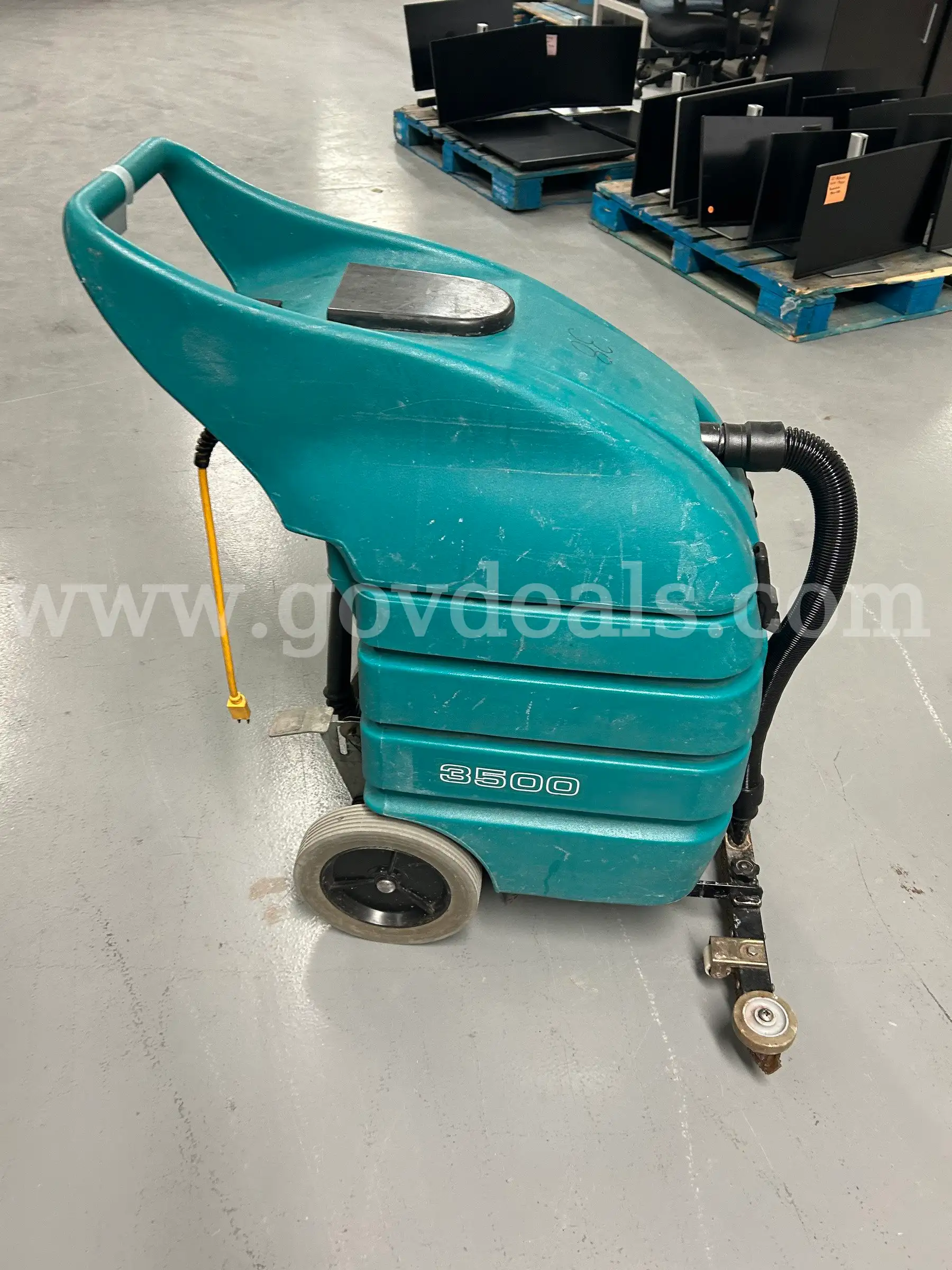 Tennant 3500 Wet Dry Vacuum