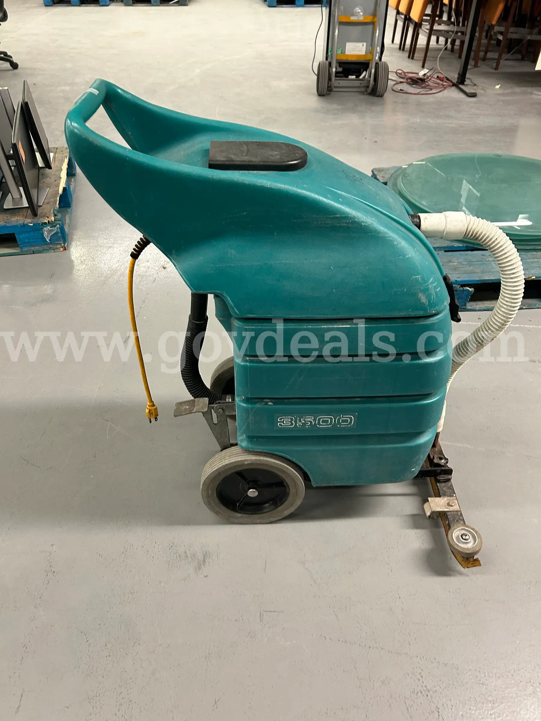 Tennant 3500 Wet Dry Vacuum