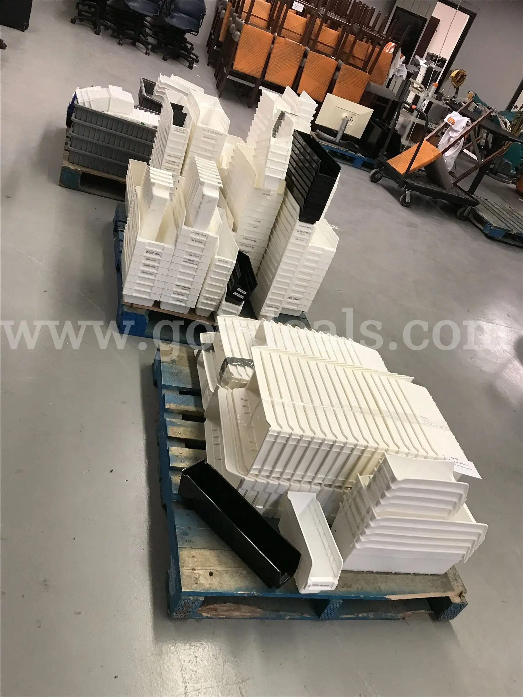 3 Pallets Assorted Plastic Storage Containers