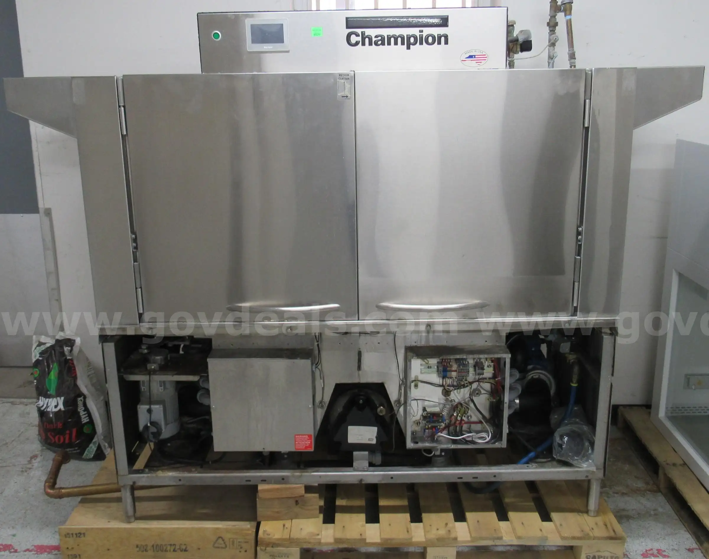 Champion Dish Machine U3616