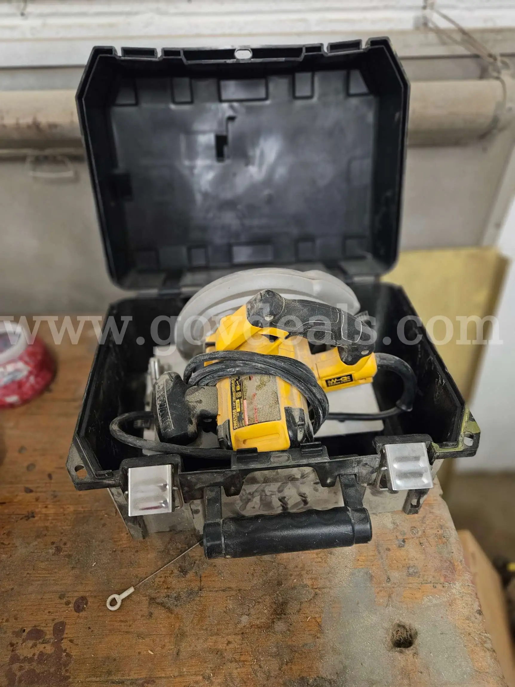 Electric Corded Saw