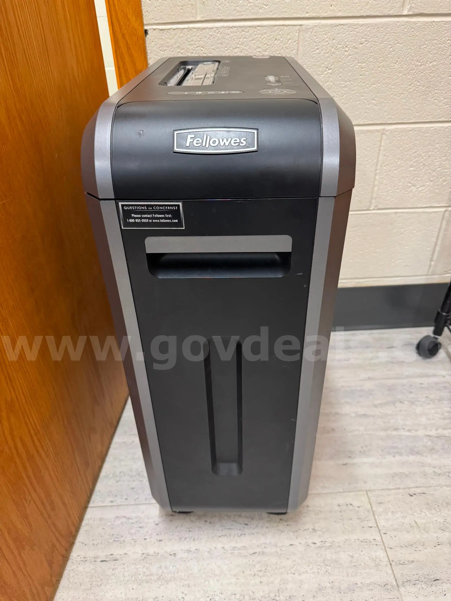 PAPER SHREDDER