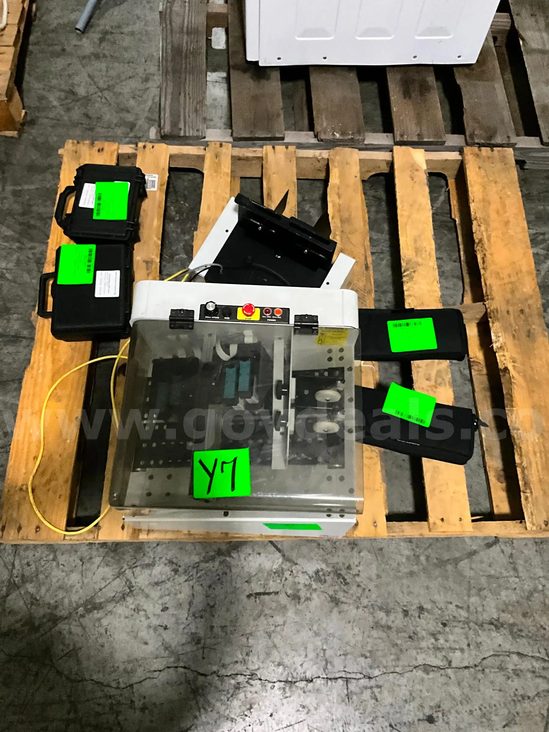 Lab Equipment (5 pcs)