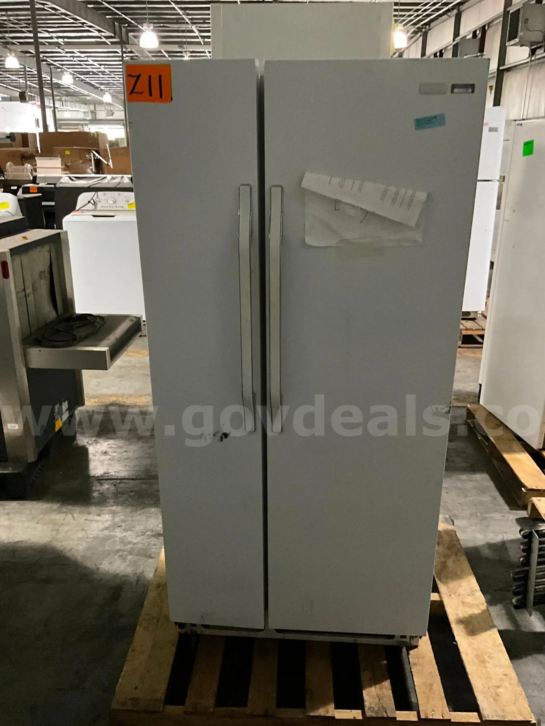 Refrigerator