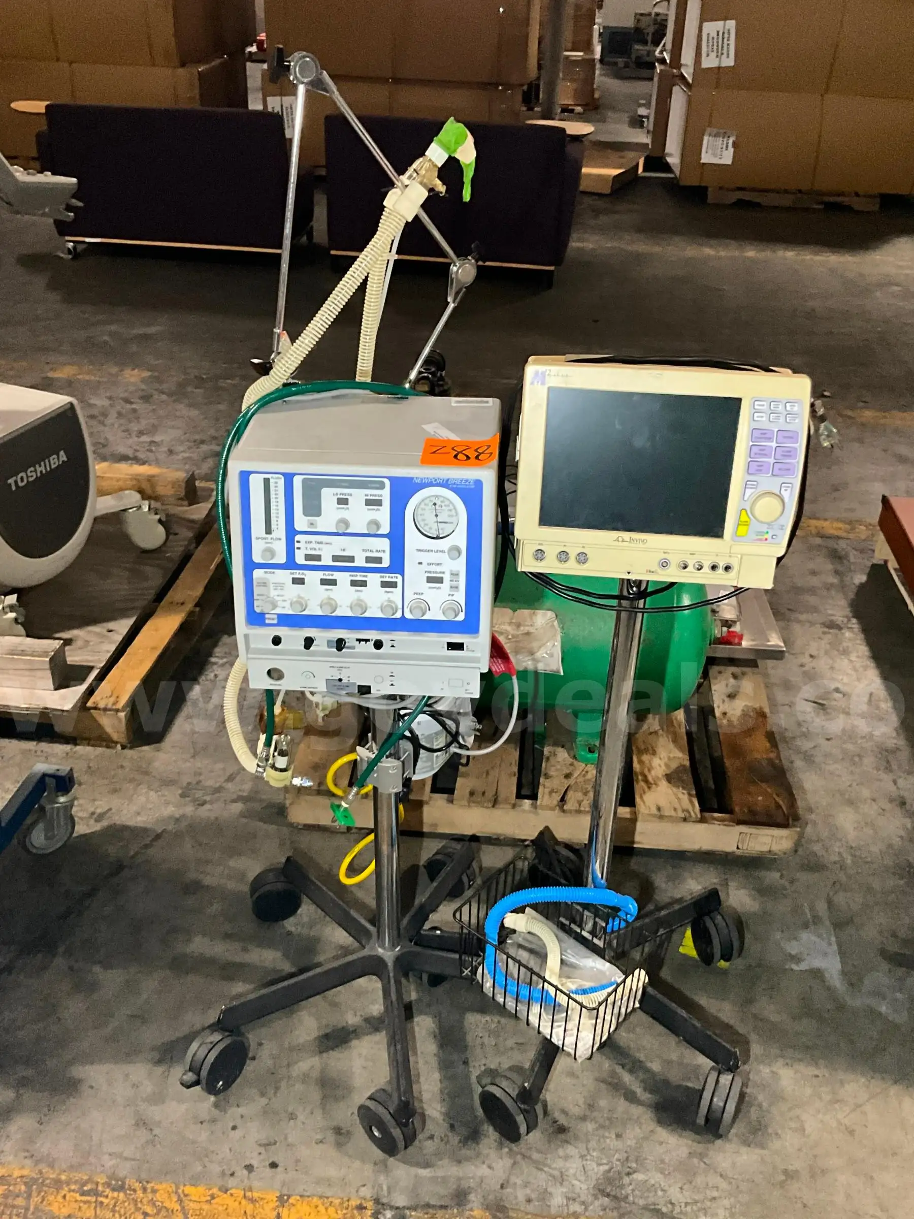 Medical Equipment Rolling (2 pcs)