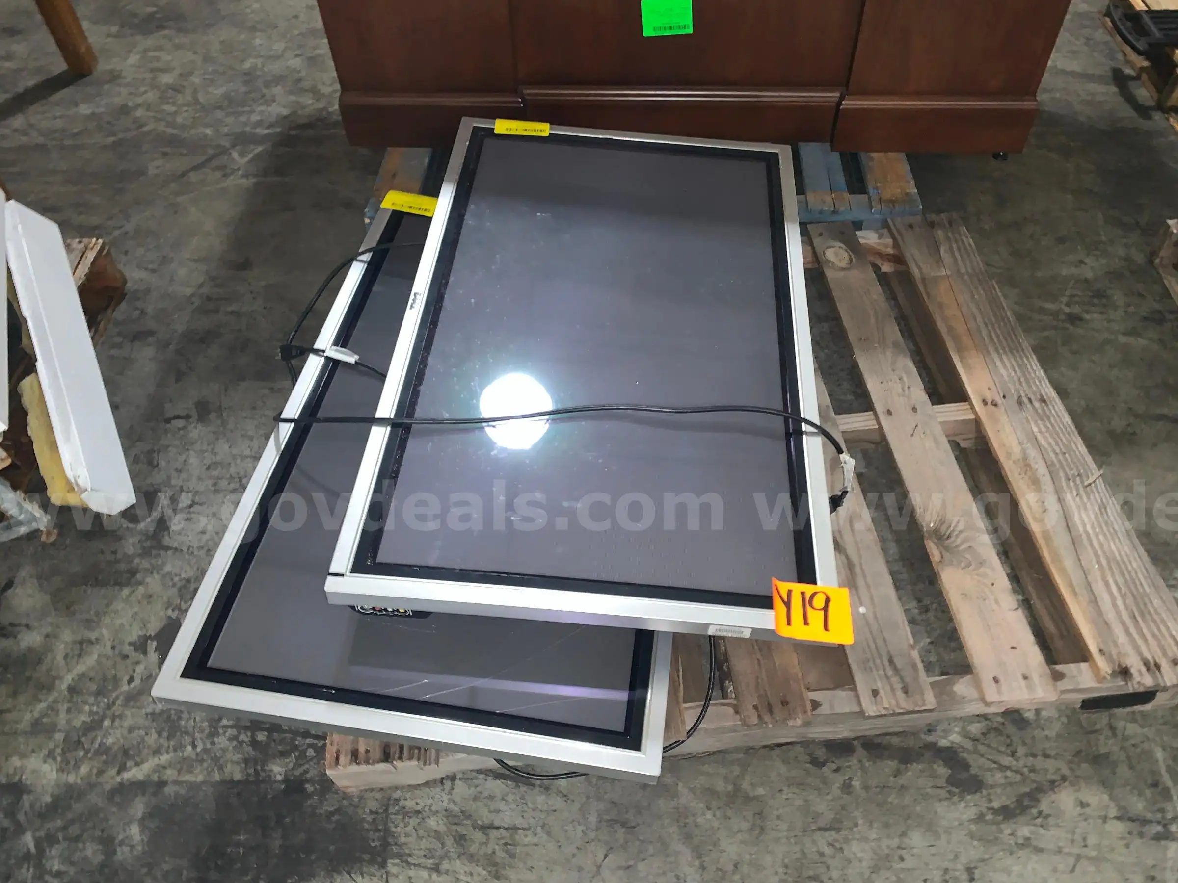 Television Equipment (2 pcs)
