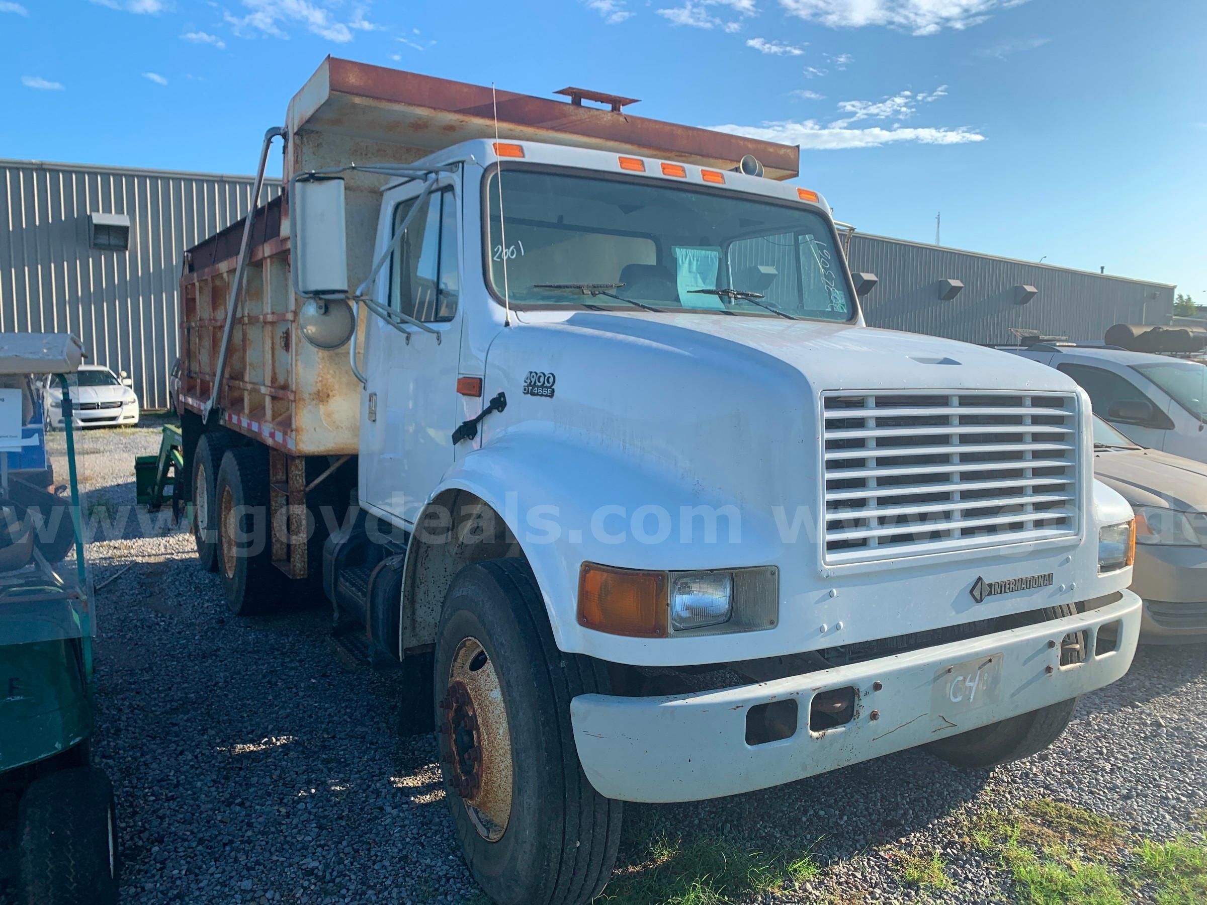 2001 International 4900