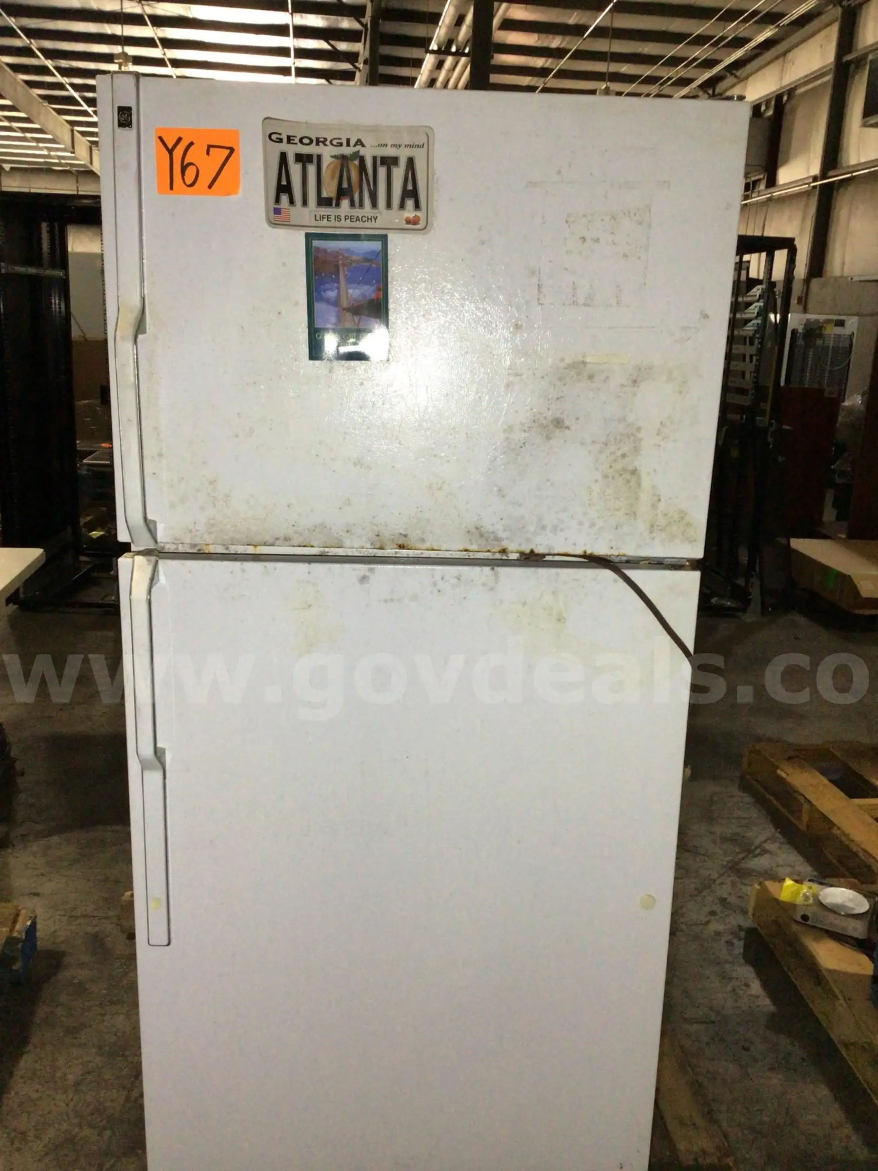 Refrigerator