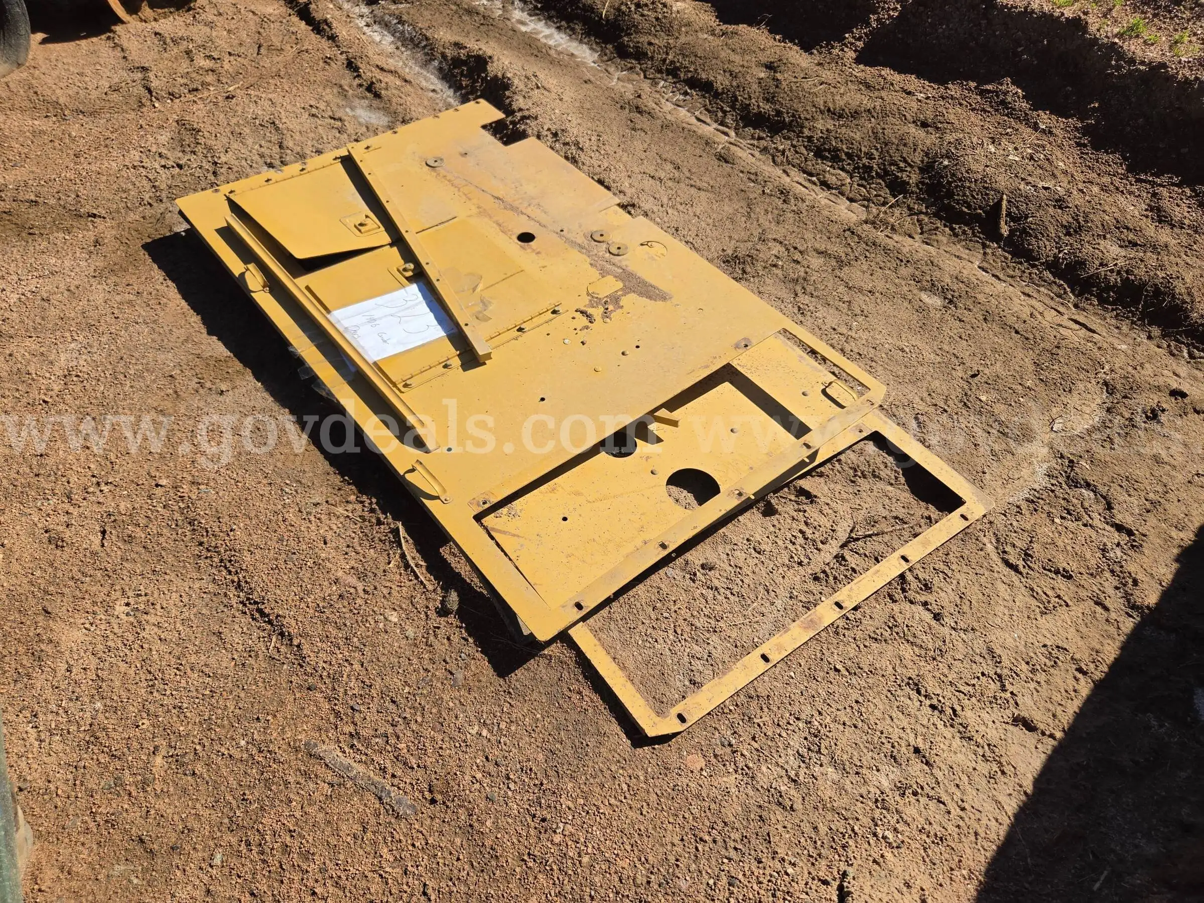 Lot of (2) 140 G Engine Side Doors Older Grader