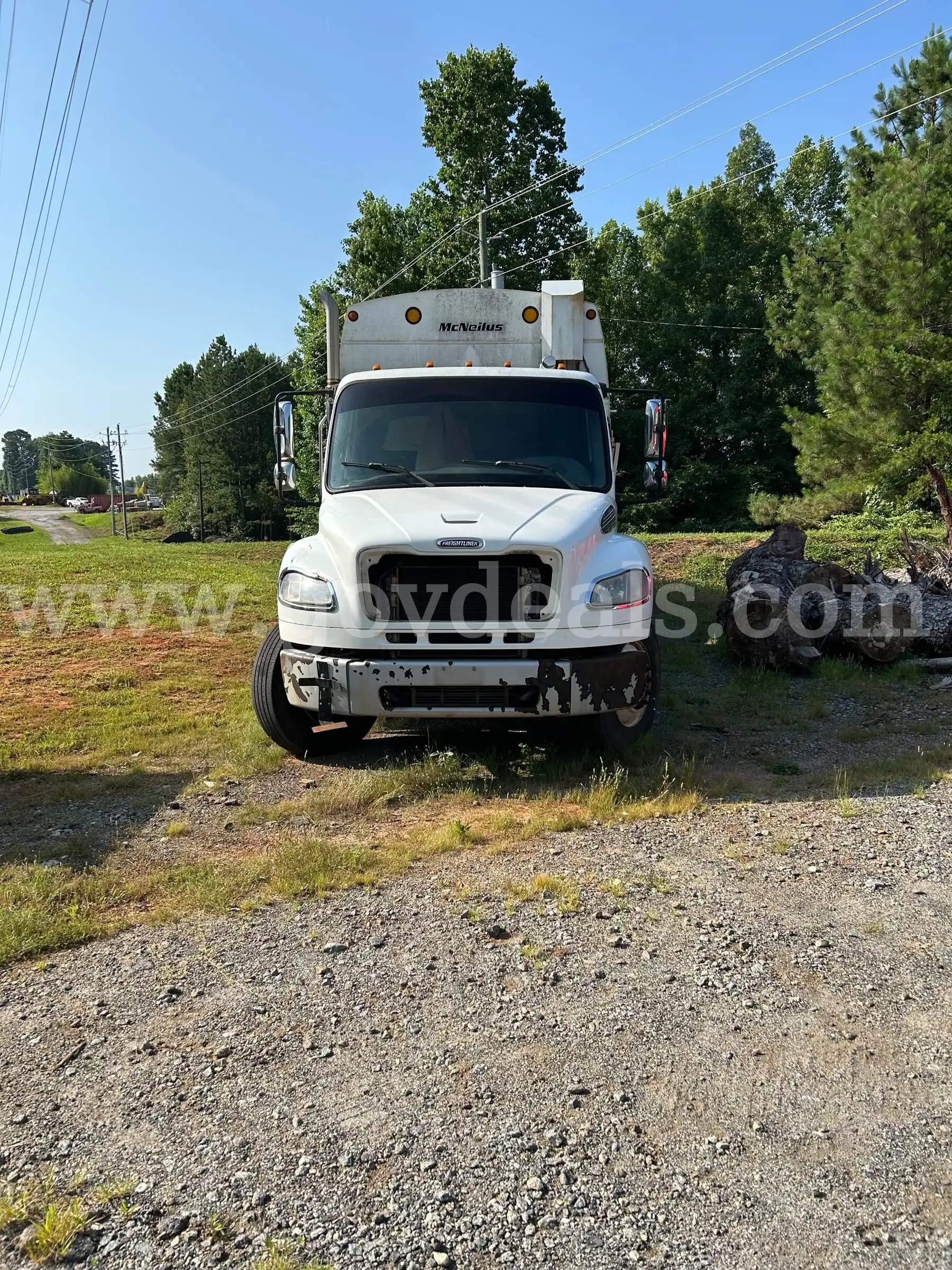 2013 Freightliner M2 106