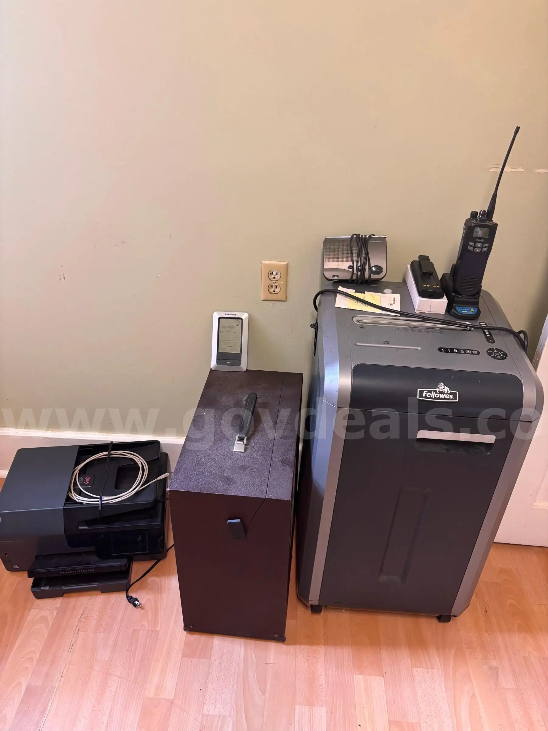 Shredder Portable Podium Two-Way Radio Printer & Miscellaneous Office Equipment